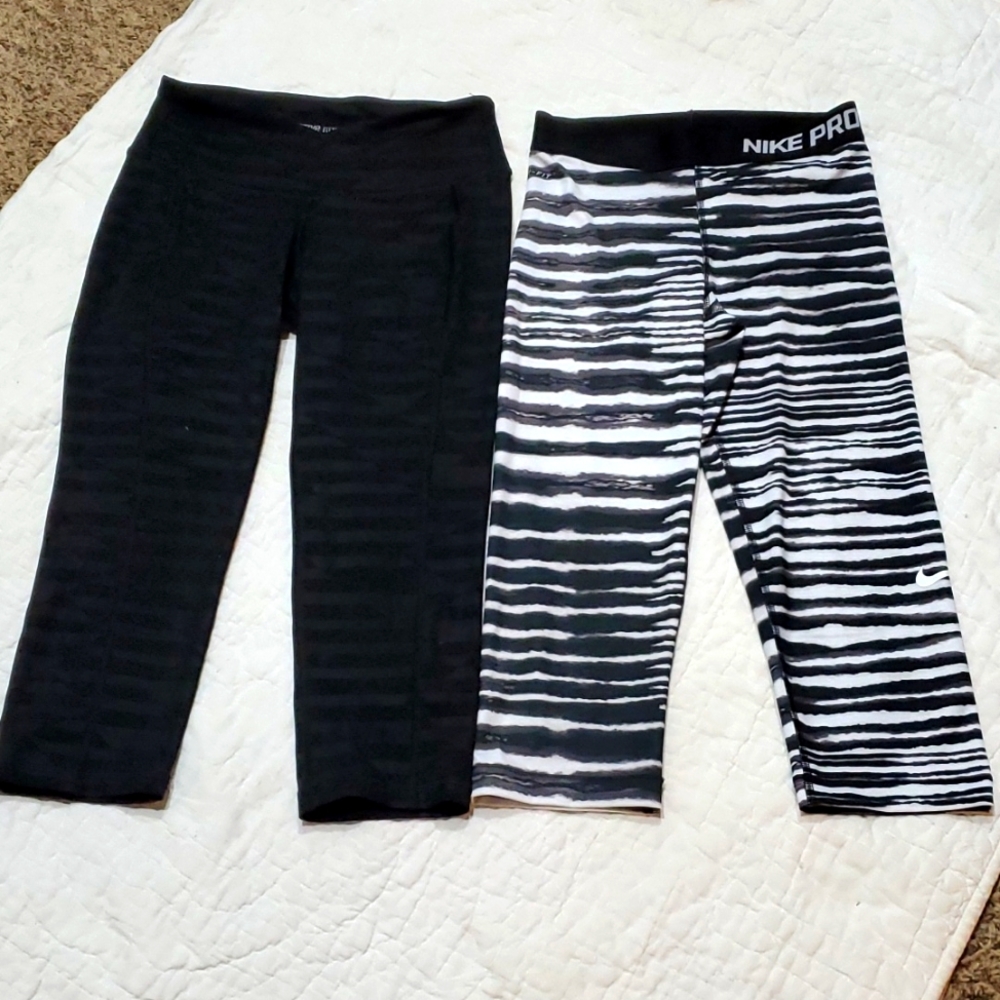 💥 Nike Leggings Old Navy Leggings Capris 2 pairs sz S small Athletic Workout